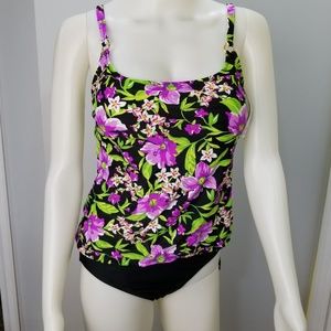 Island Escape Woman Swimsuit 2Pc Size 6